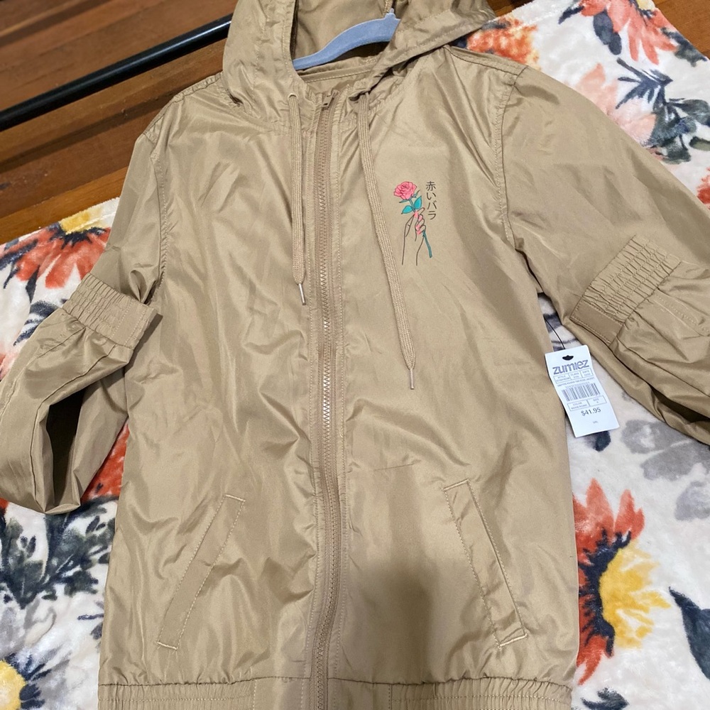 New with tags zumiez windbreaker